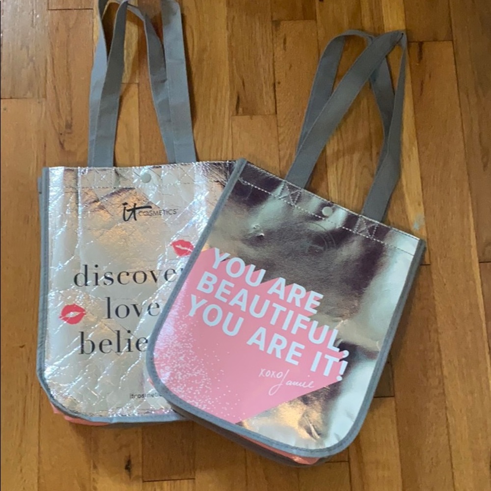 It Cosmetics Bags SET OF TWO